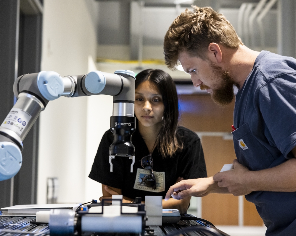 Register for Fall 2025 3 ACC Advanced Manufacturing class